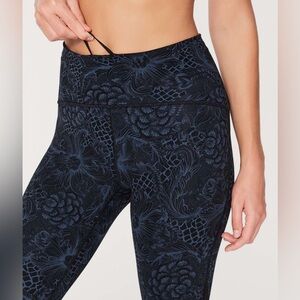 COPY - Lululemon Wunder Under 23” Women’s size 8